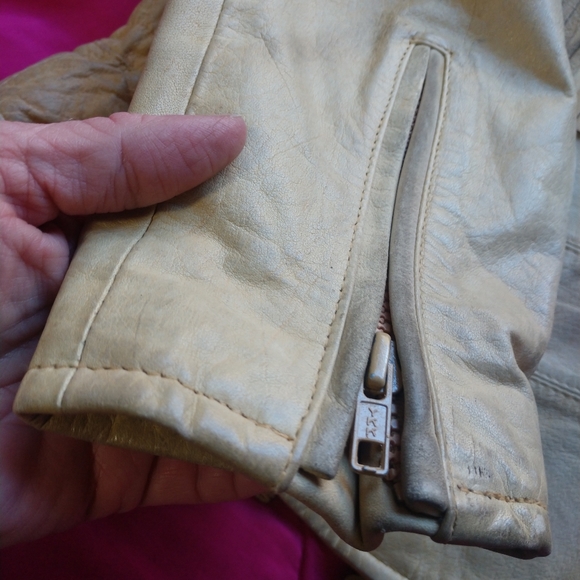 Adventure Bound Leather Jacket by Wilsons - Picture 6 of 14